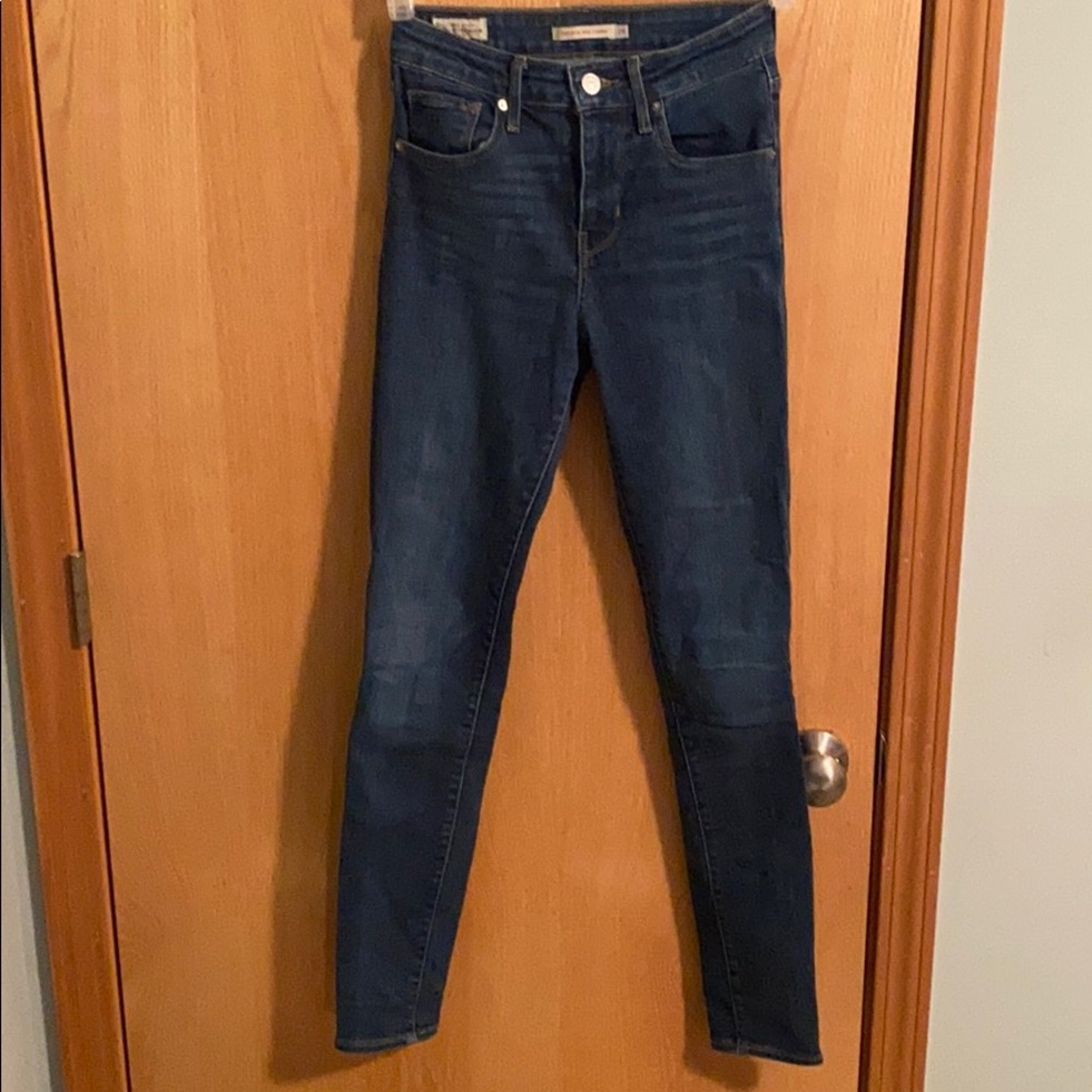Levi’s high rise skinny jeans